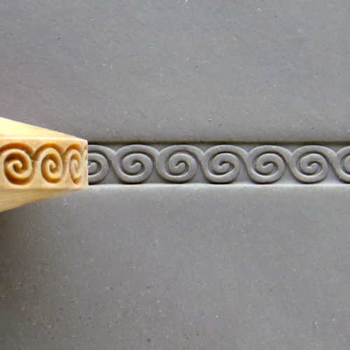 Greek Key Spiral Finger Roller