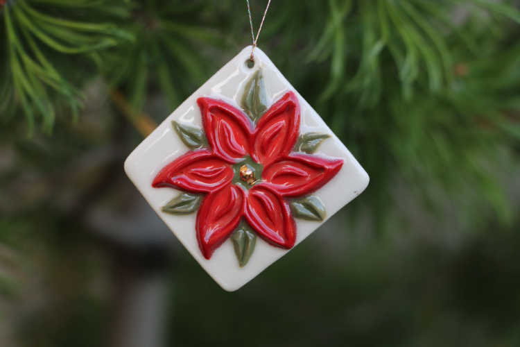 Catherine Dale's Christmas ornament stamped with Ssl-042