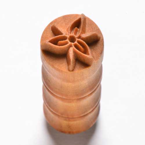 Trillium Flower Pottery Stamp