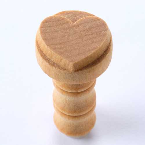 Small Solid Heart Wood Mount Stamp D1-59161D