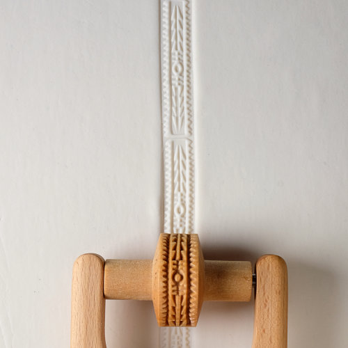 RS-035 Small Handle Roller - Aztec Spear
